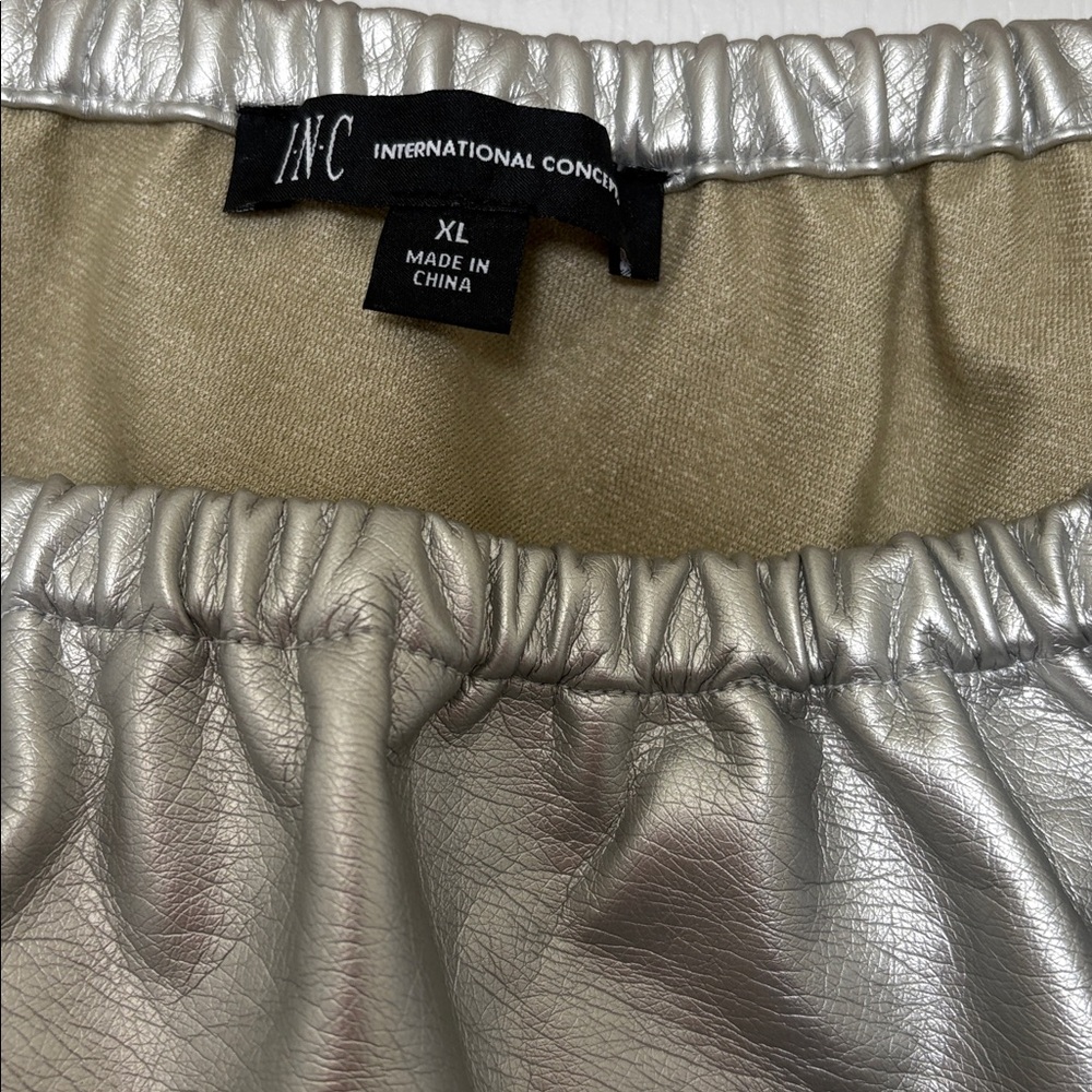 INC NWT Shiny Silver Metallic One-Shoulder Top - Picture 4 of 13